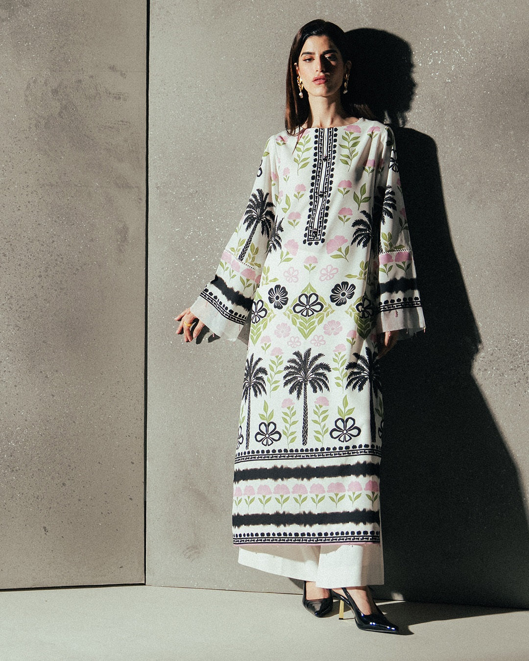 Ivory Garden Print Modest Kurta Set with Scarf