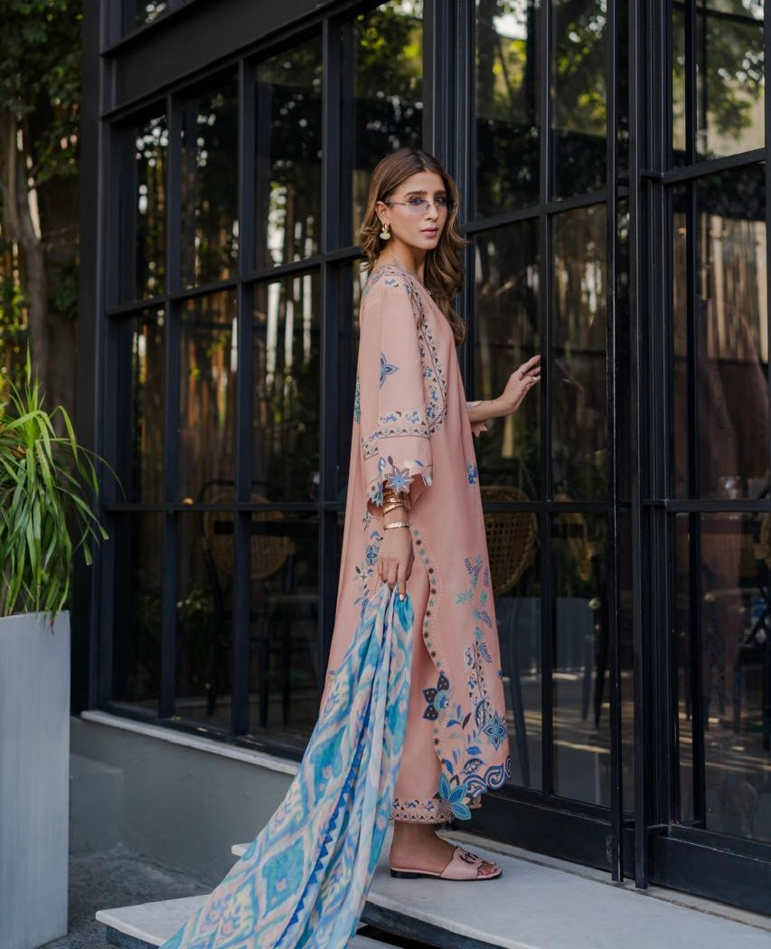 Cotton Satin Blend trousers with matching peach floral top