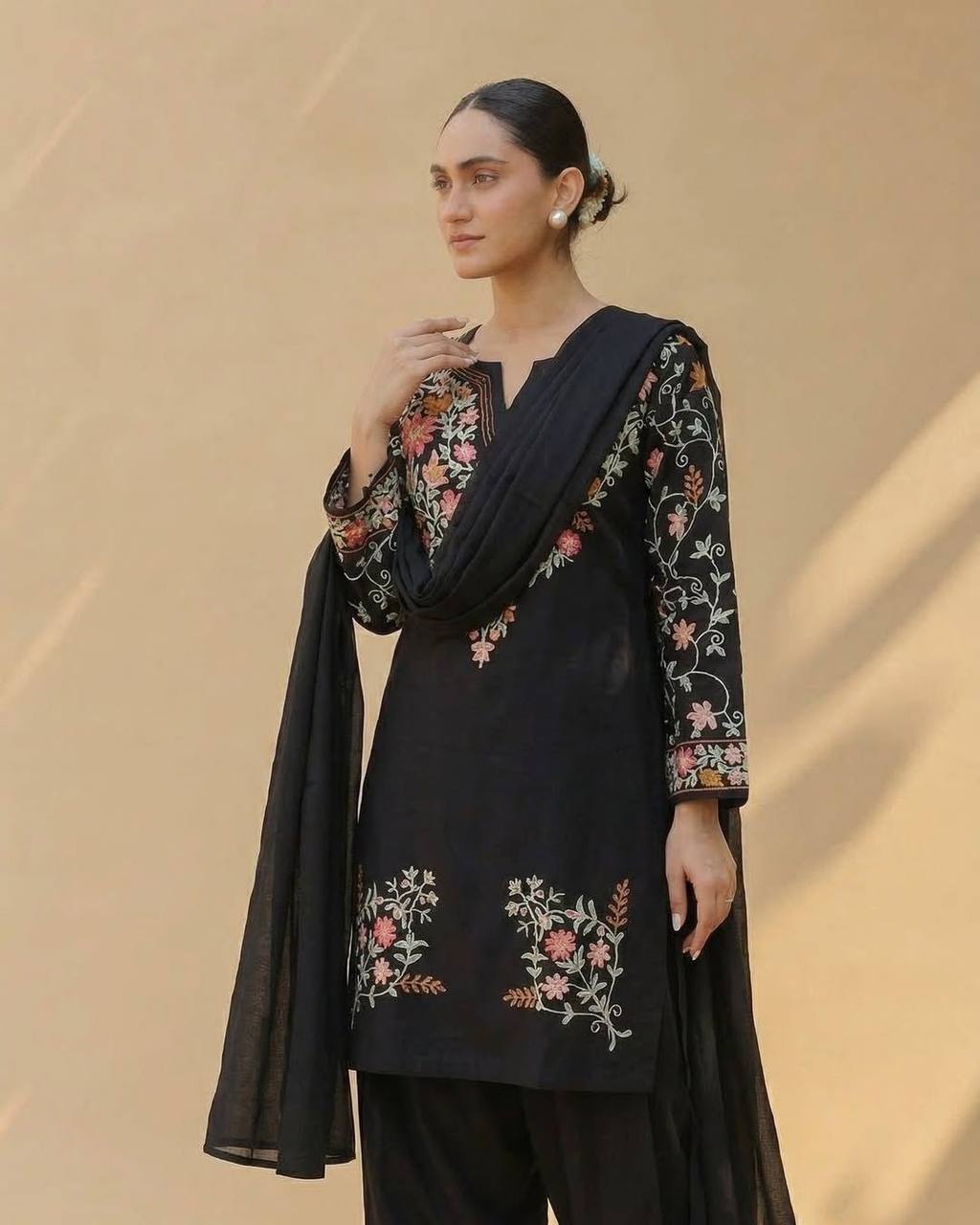 Midnight Blossom Signature Farshi Set