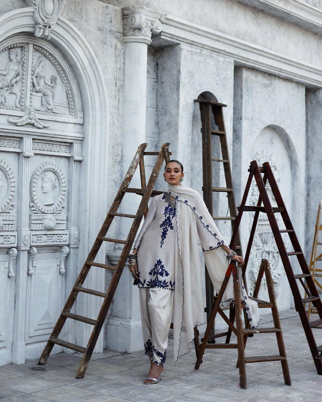 Noor Éclat Embroidered Atelier Shalwar Set