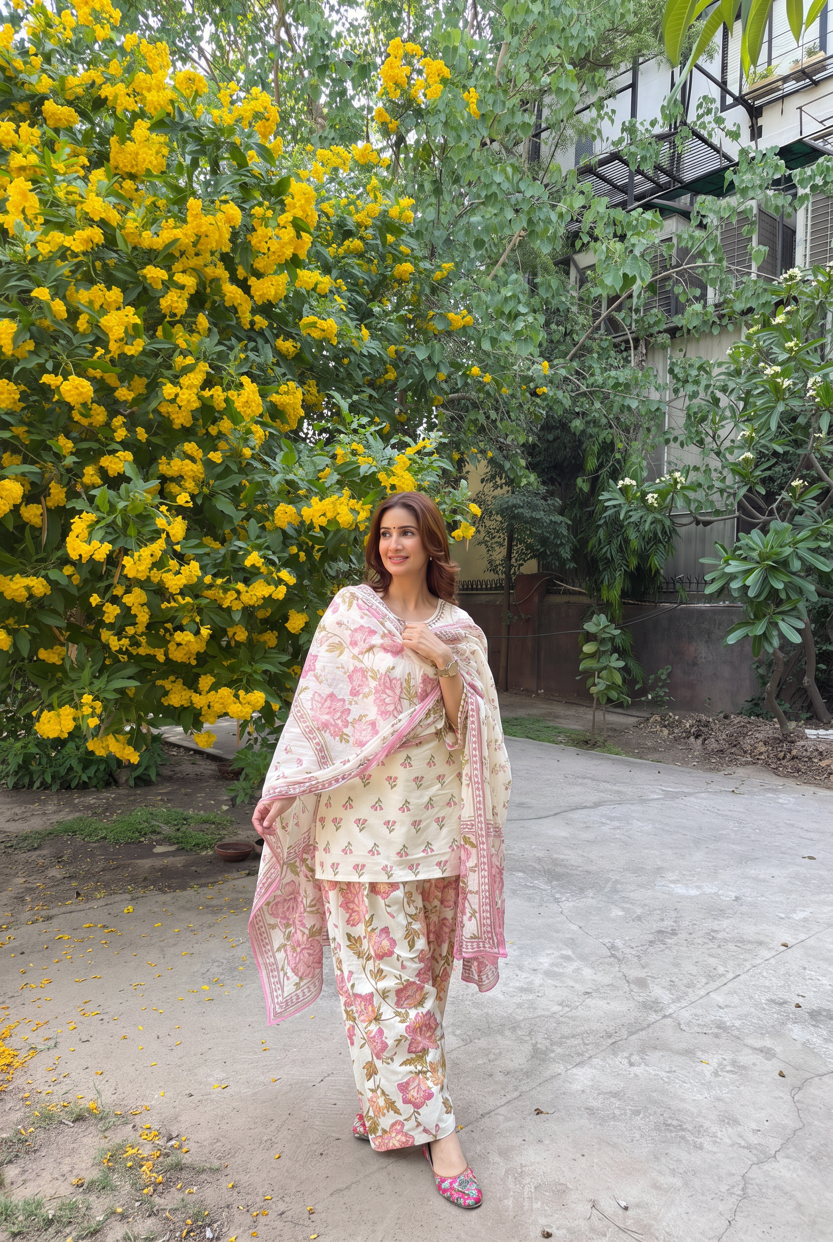 ivory printed Farshi outfit