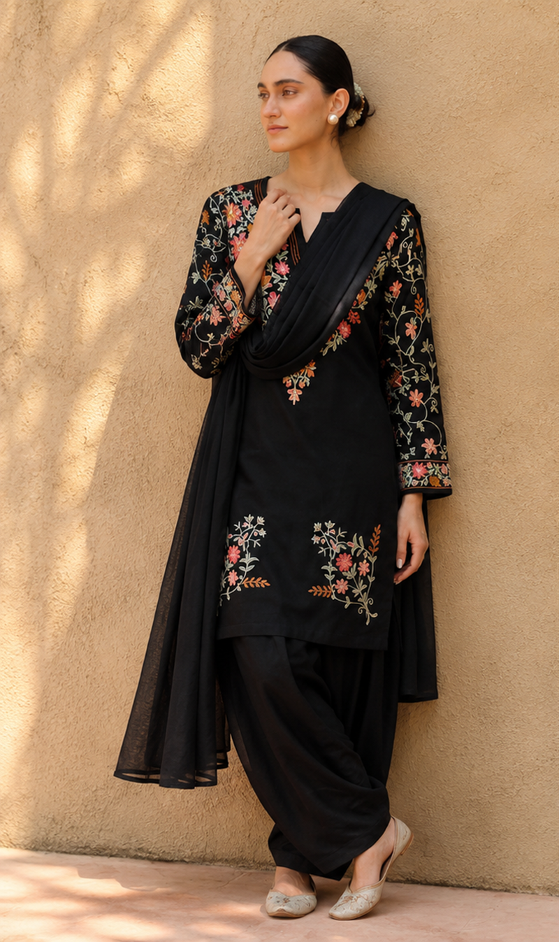 Midnight Blossom Signature Farshi Set