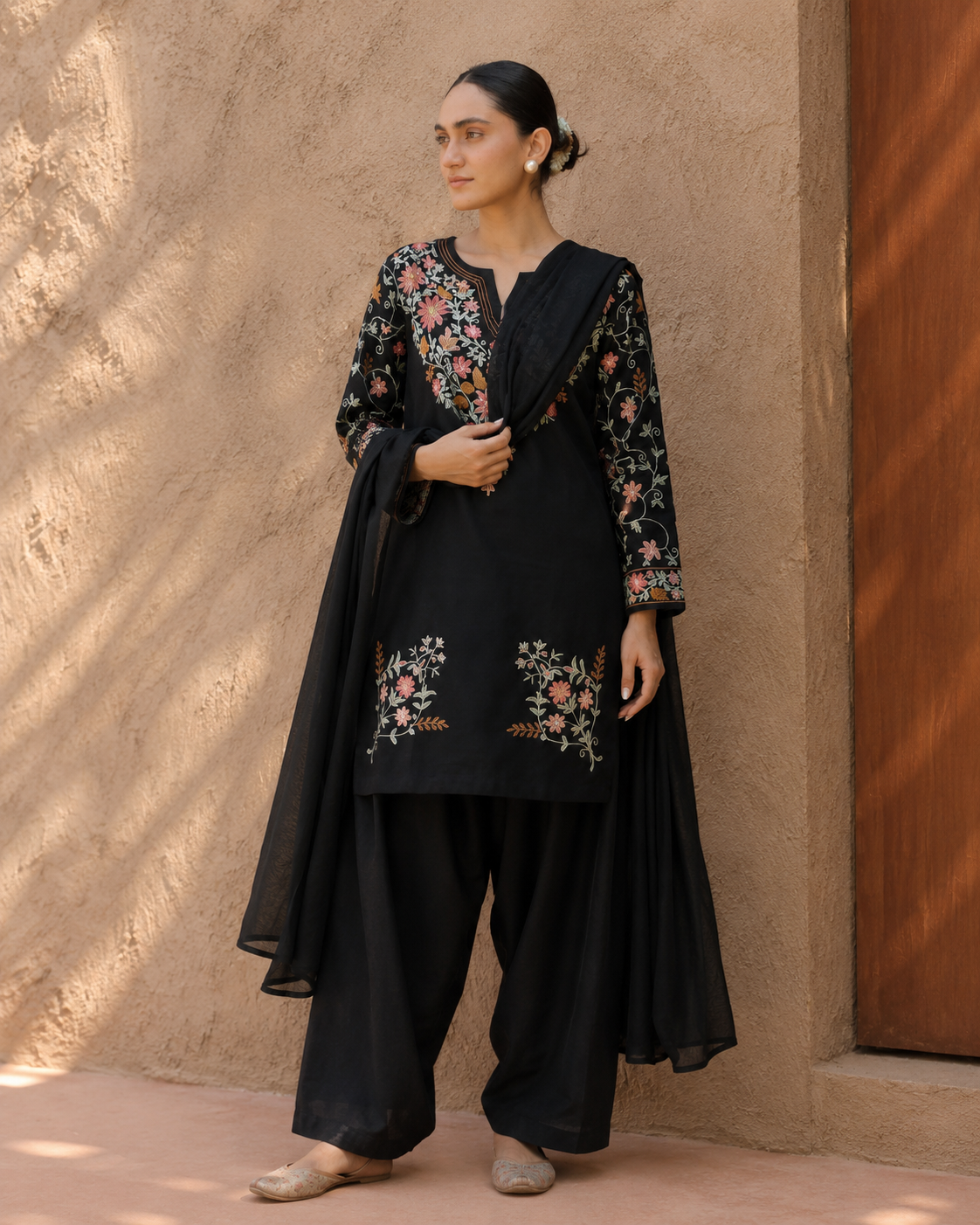 Midnight Blossom Signature Farshi Set