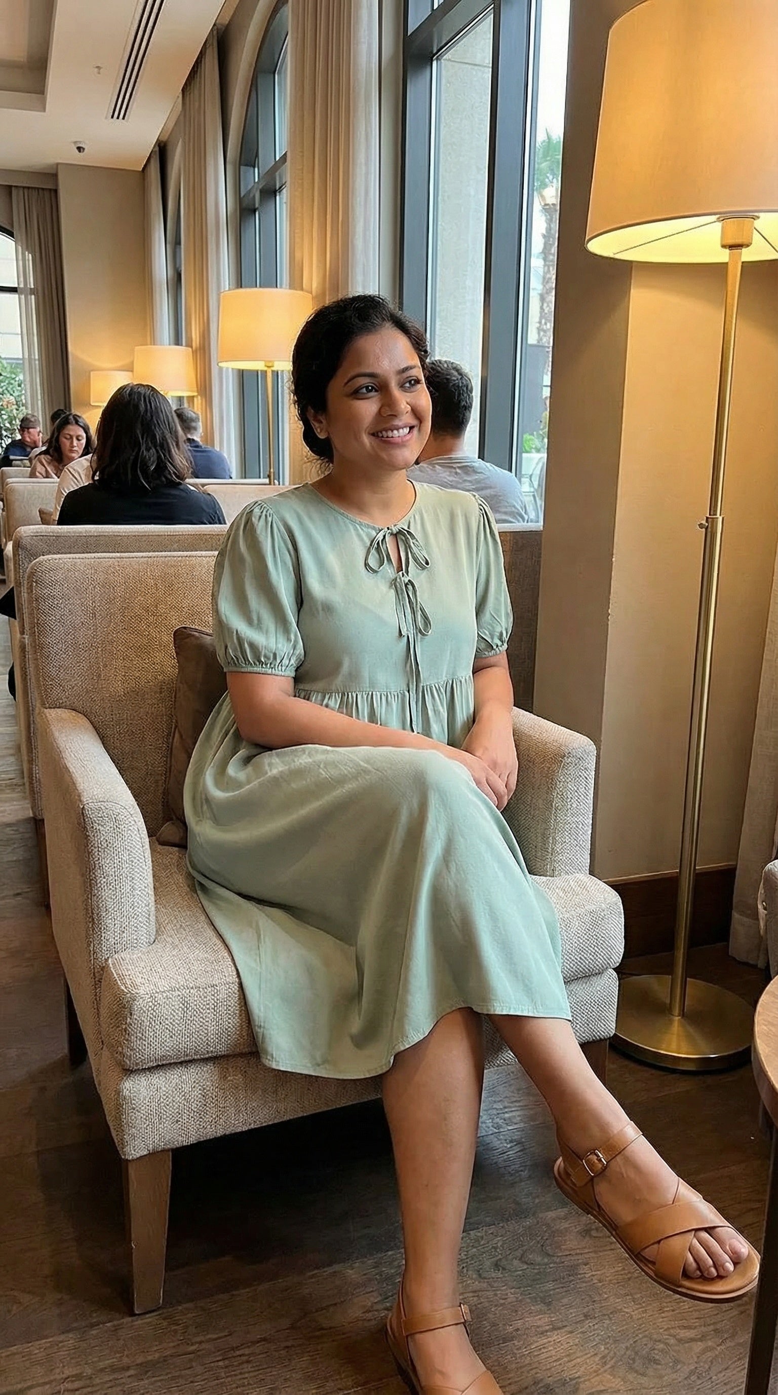 Elegant Green Modest Shift Dress – Puff Sleeve