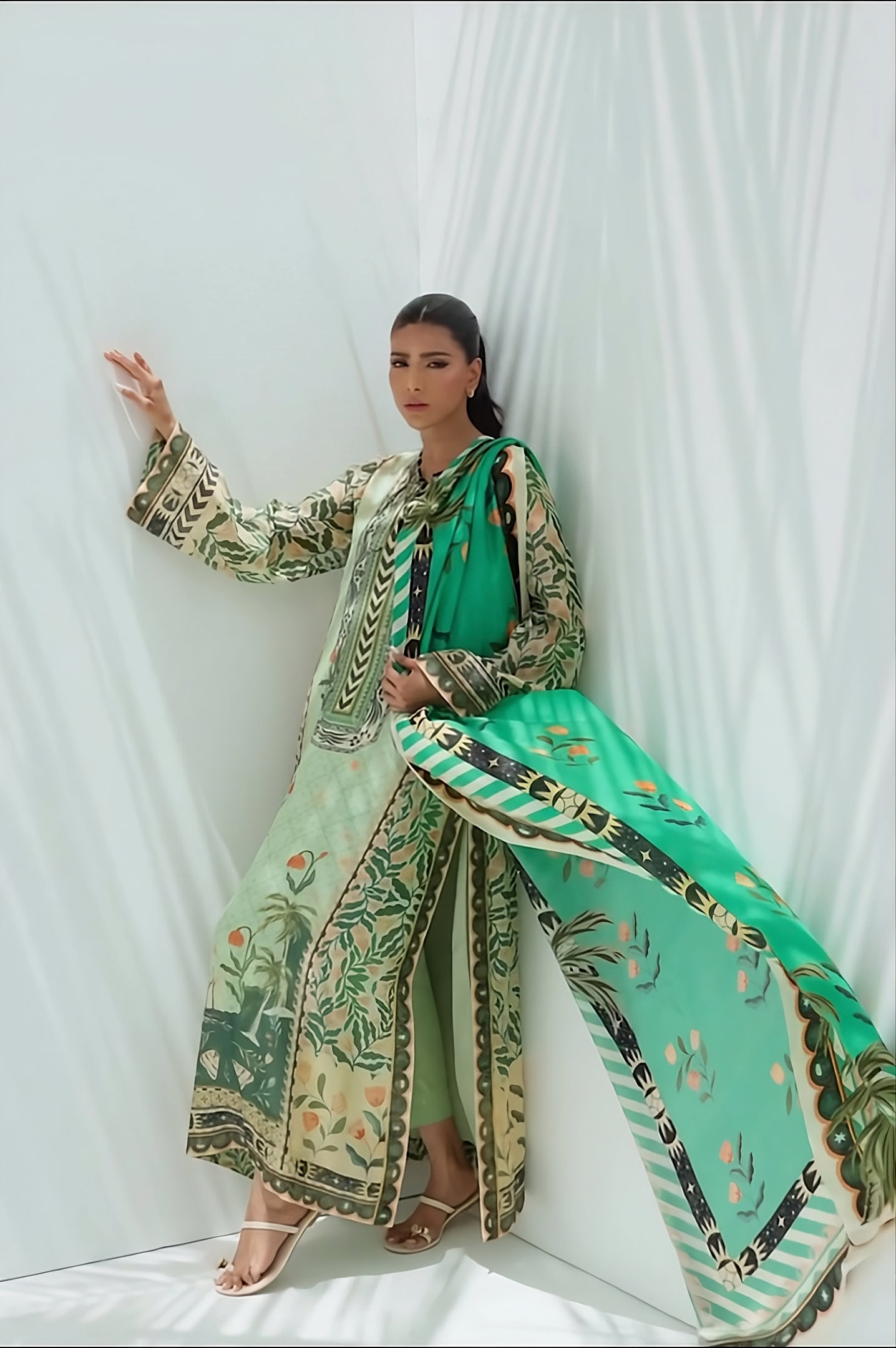 Emerald Garden Luxe Modest Co-Ord Set With Scarf