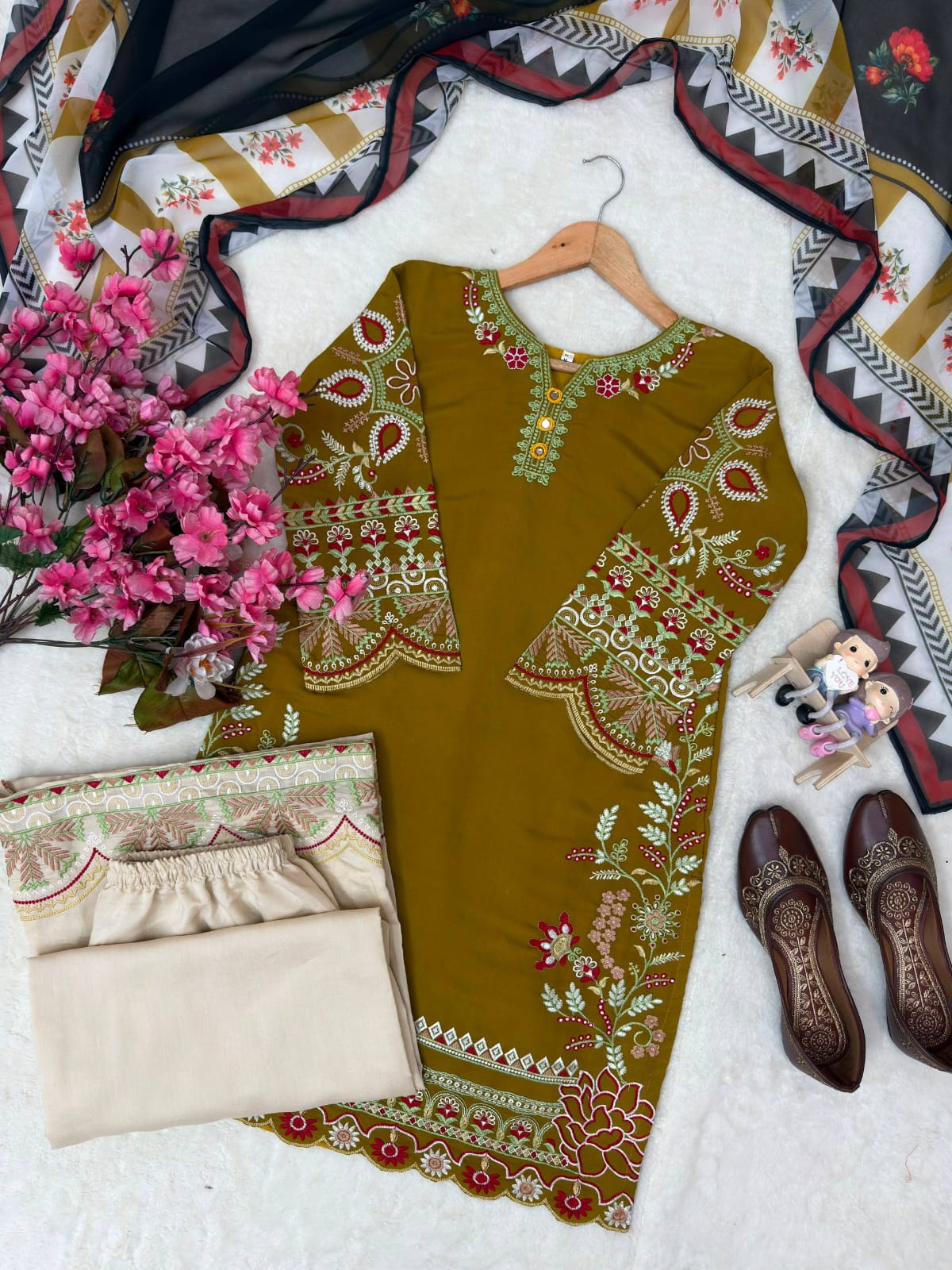 farshi palazzo with dupatta