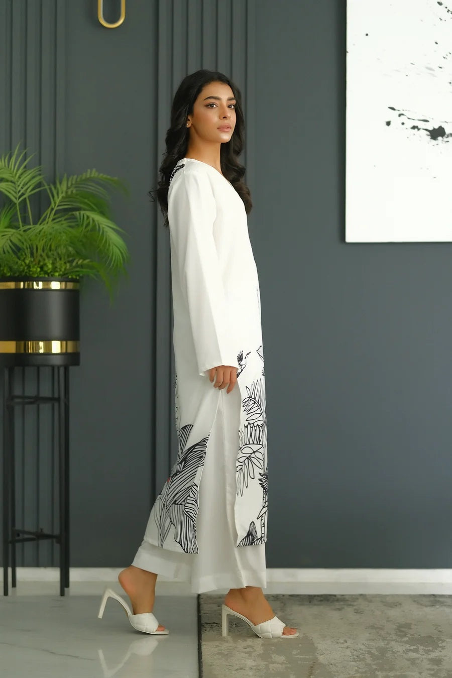 Ivory Noir Statement Signature Modest Co-Ord Set