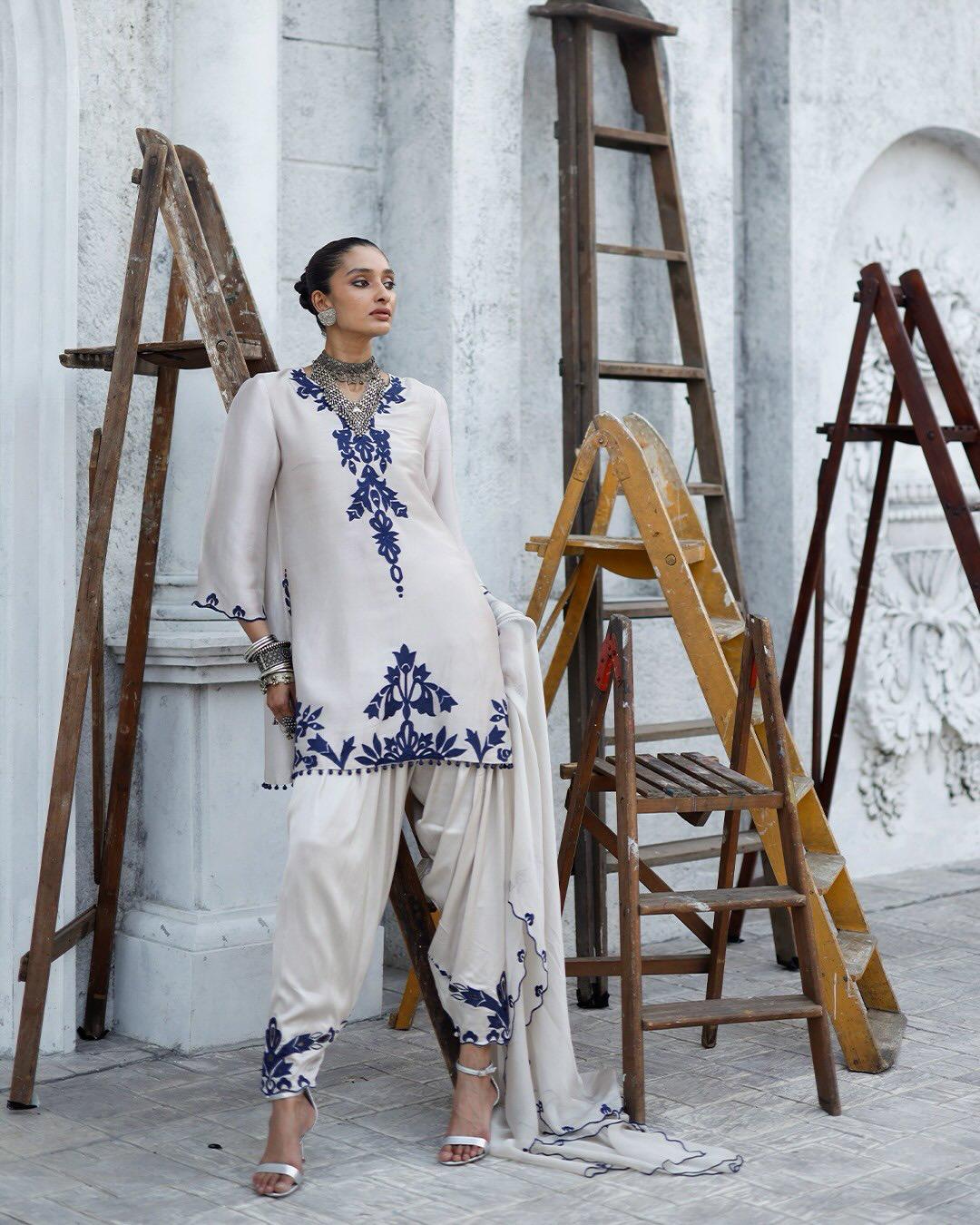 Noor Éclat Embroidered Atelier Shalwar Set