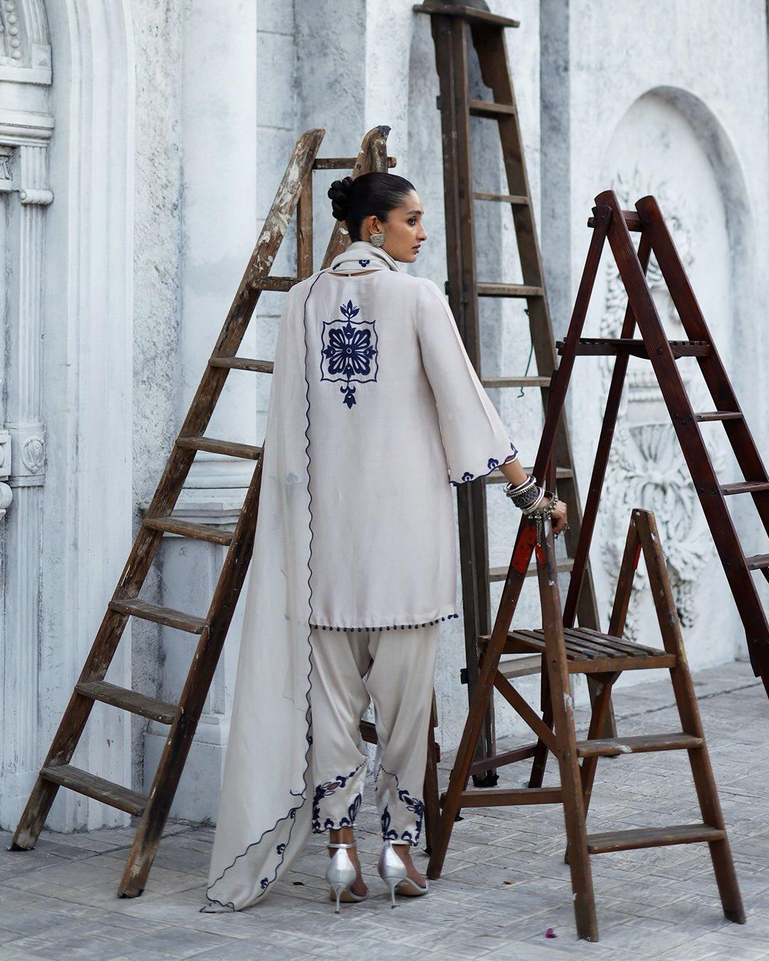 Noor Éclat Embroidered Atelier Shalwar Set