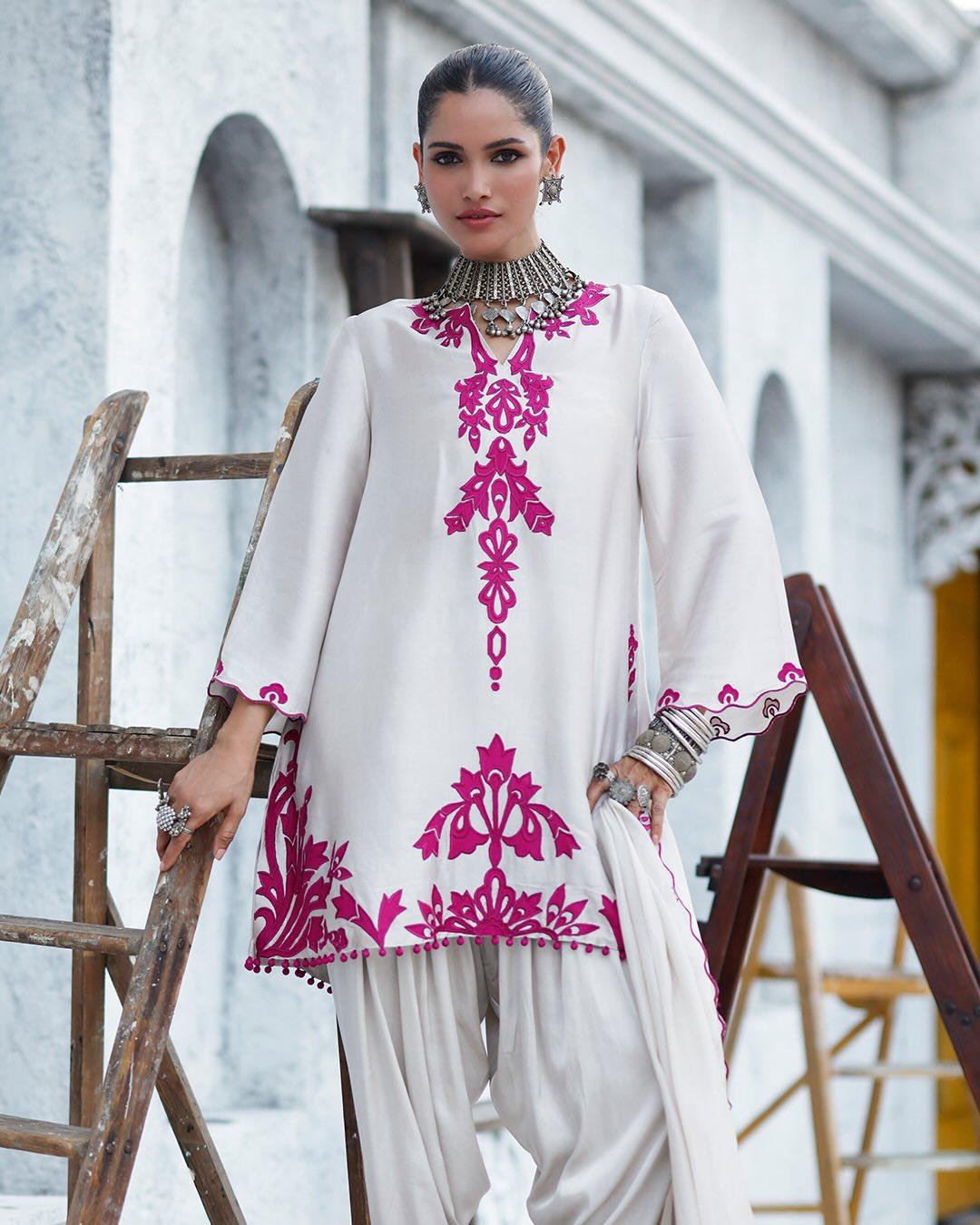 Noor Éclat Embroidered Atelier Shalwar Set