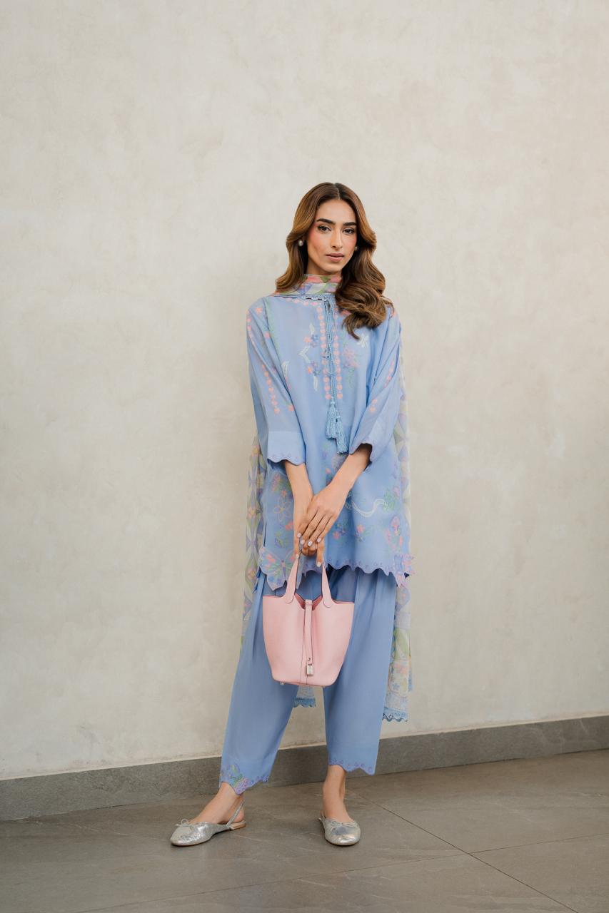 Silken Poise Atelier Modest Co-Ord Set with Scarf